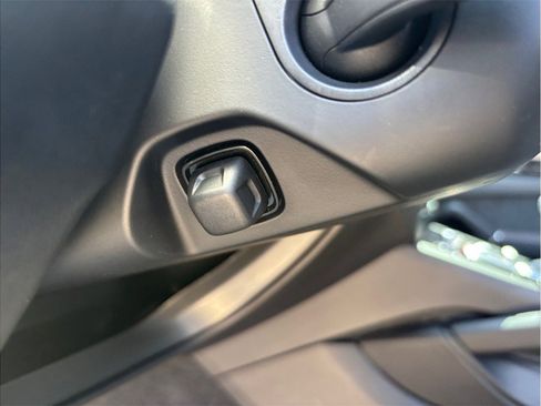 Used 2021 Porsche Cayenne GTS w/ Premium Package image 24