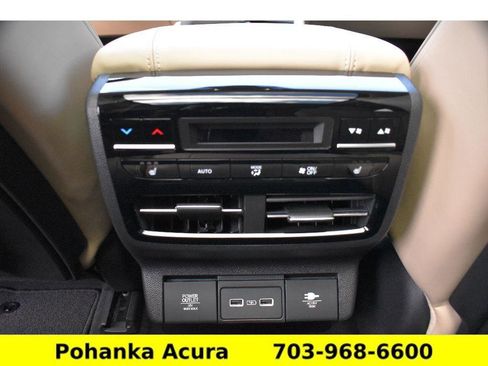 Used 2024 Acura MDX SH-AWD w/ Advance Package image 31