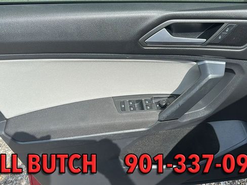 Used 2019 Volkswagen Tiguan S w/ Driver Assistance Package FWD image 9