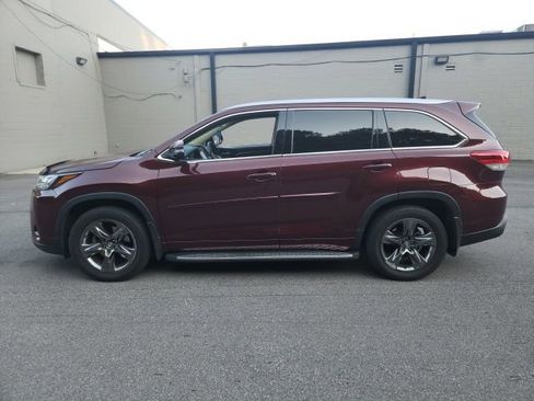 Used 2017 Toyota Highlander Limited Platinum AWD/4WD image 5