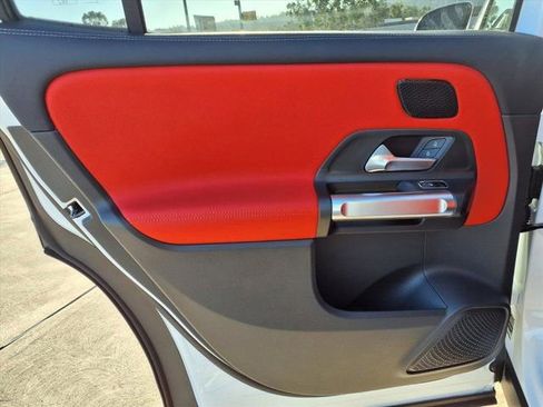 New 2026 Mercedes-Benz GLB 250 image 15