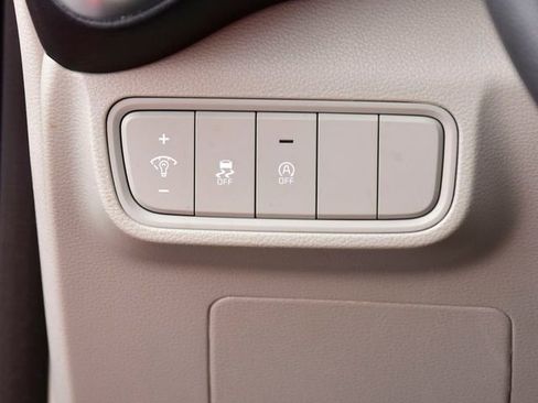 Certified 2024 Kia Soul LX w/ Option Group 015 image 24