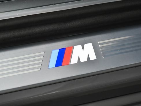 Used 2022 BMW 750i xDrive w/ Executive Package image 25