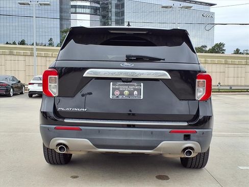 Used 2022 Ford Explorer Platinum w/ Technology Package image 7