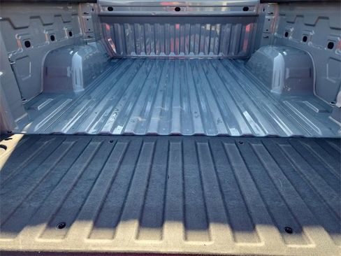 Used 2024 GMC Sierra 1500 Elevation image 24