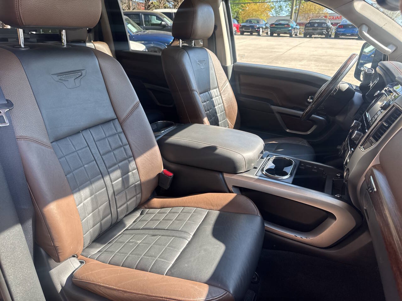 Used 2016 Nissan Titan Platinum Reserve AWD/4WD image 14
