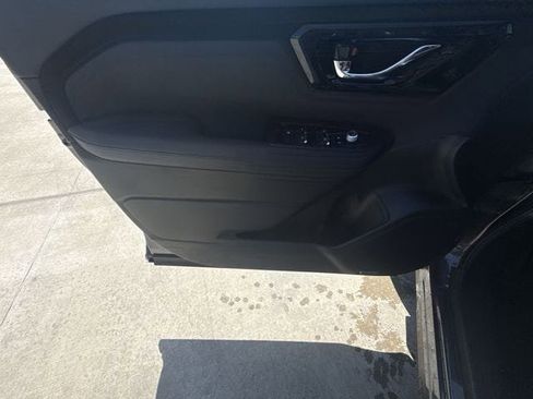 Used 2026 Subaru Forester Limited AWD/4WD image 13