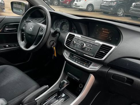 Used 2015 Honda Accord Sport image 16