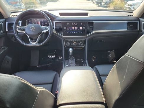 Certified 2023 Volkswagen Atlas SEL R-Line AWD/4WD image 14