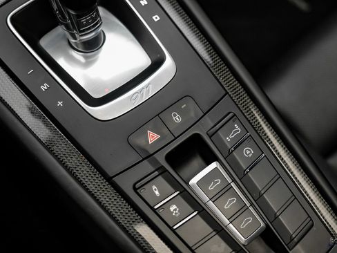 Used 2018 Porsche 911 Turbo S image 65