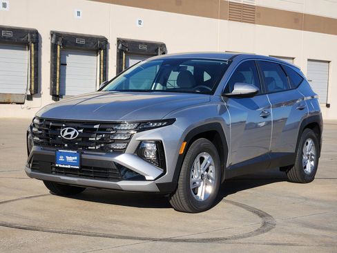 New 2026 Hyundai Tucson SE image 2