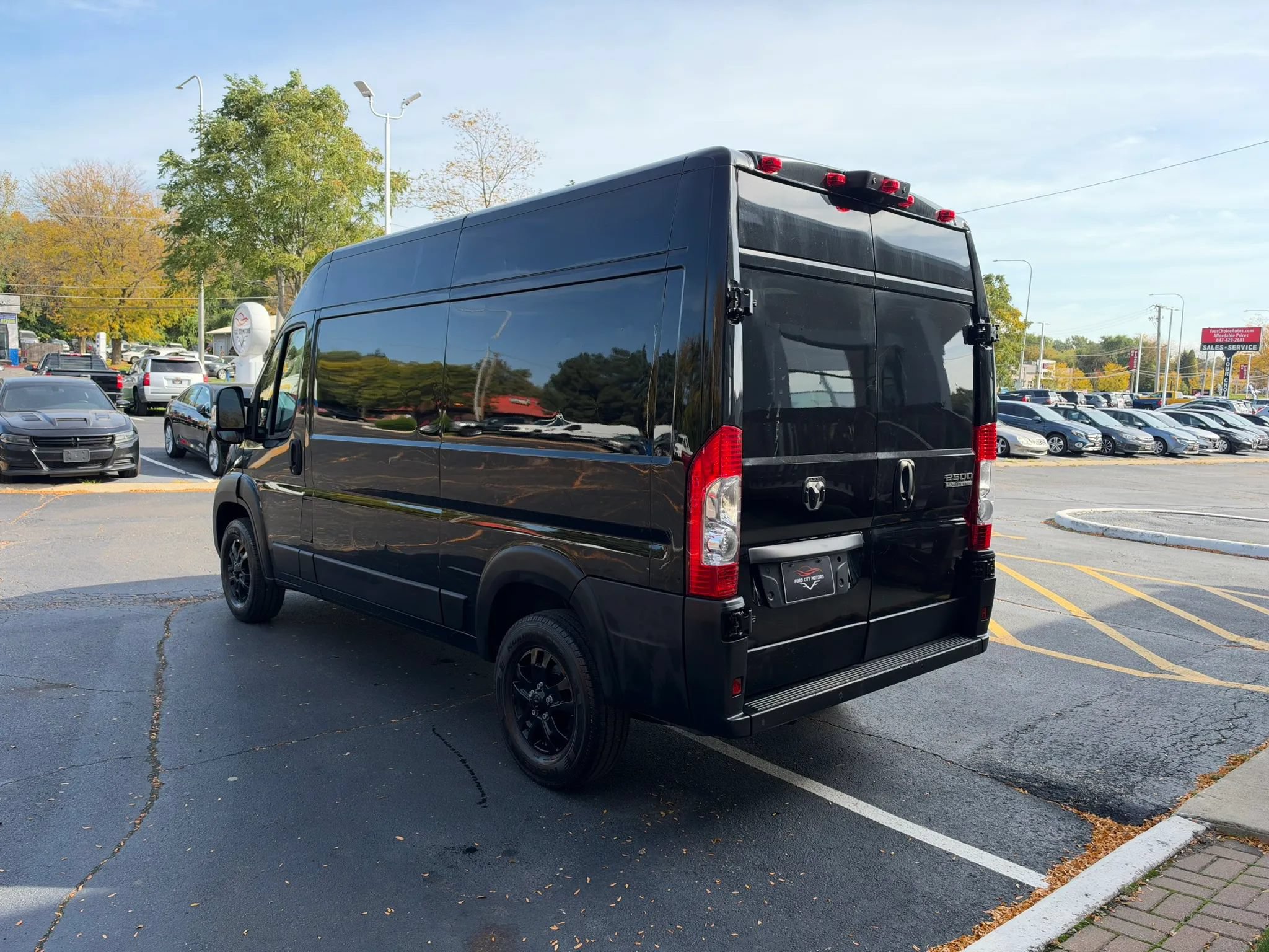 Used 2023 RAM ProMaster 2500 w/ Safety Group FWD image 5
