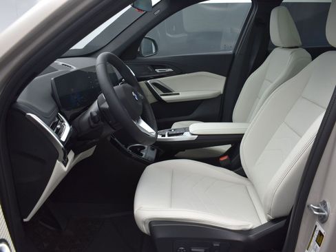 New 2026 BMW X1 xDrive28i w/ Technology Package image 12