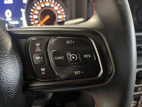 Used 2024 Jeep Wrangler Rubicon image 25