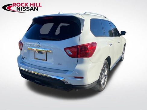 Used 2020 Nissan Pathfinder SV image 7