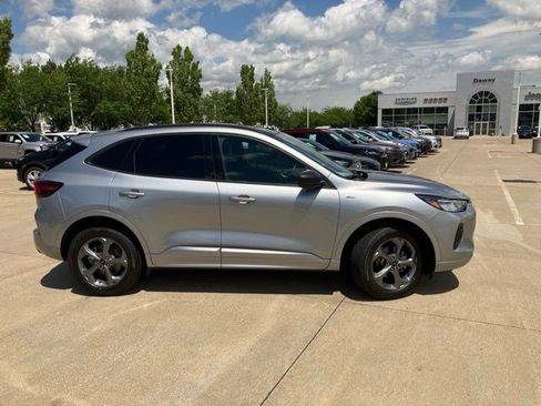 Used 2023 Ford Escape ST-Line w/ Tech Pack #1 AWD/4WD image 5