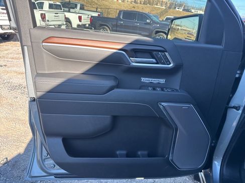 New 2026 GMC Sierra 1500 Denali w/ Denali Reserve Package image 10