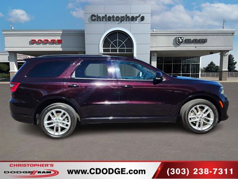Used 2024 Dodge Durango GT image 2