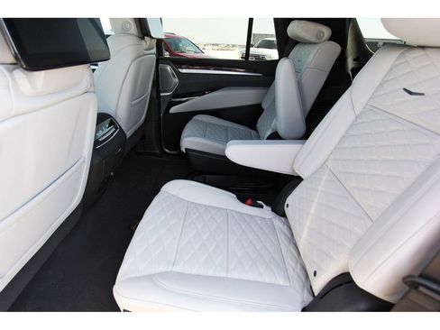 New 2026 Cadillac Escalade Platinum Sport w/ LPO, ONYX Package image 7