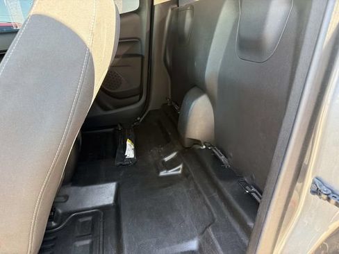 Used 2021 Chevrolet Colorado LT w/ Fleet Safety Package RWD image 20