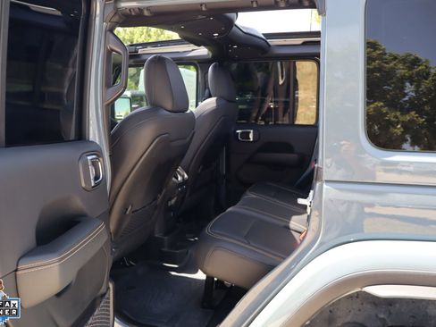 Used 2025 Jeep Wrangler Unlimited Rubicon 392 AWD/4WD image 24