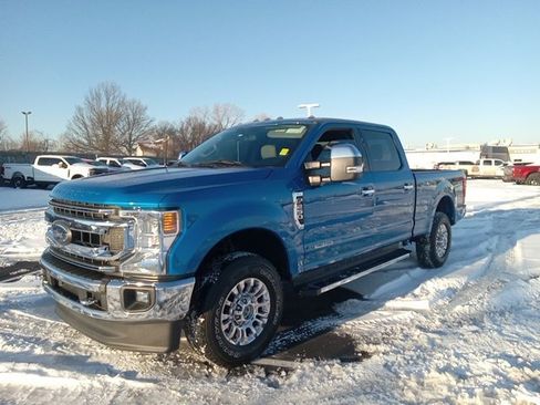 Used 2021 Ford F250 XLT w/ XLT Premium Package image 3
