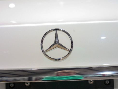 Used 2019 Mercedes-Benz S 450 Sedan image 24