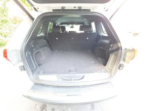 Used 2019 Jeep Grand Cherokee Limited RWD image 32