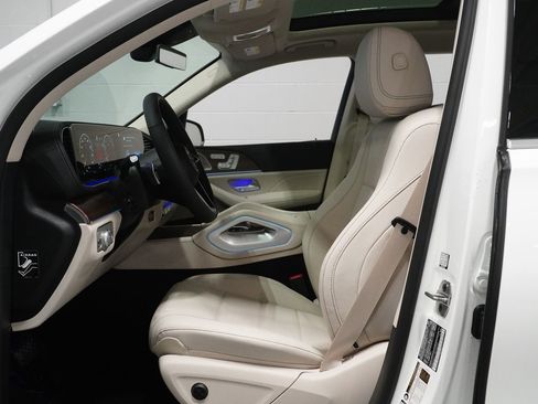 New 2026 Mercedes-Benz GLS 450 4MATIC image 14