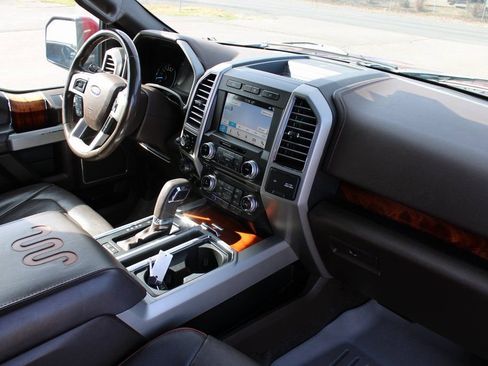 Used 2017 Ford F150 King Ranch w/ Equipment Group 601A Luxury AWD/4WD image 18