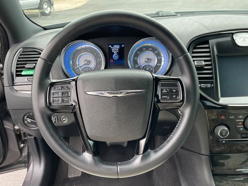 Used 2014 Chrysler 300 Uptown Edition w/ Quick Order Package 22M image 14