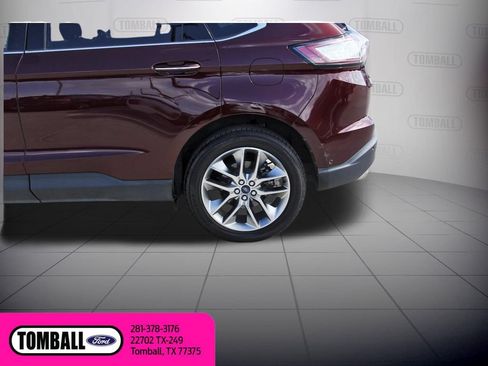 Used 2017 Ford Edge Titanium w/ Equipment Group 302A FWD image 28