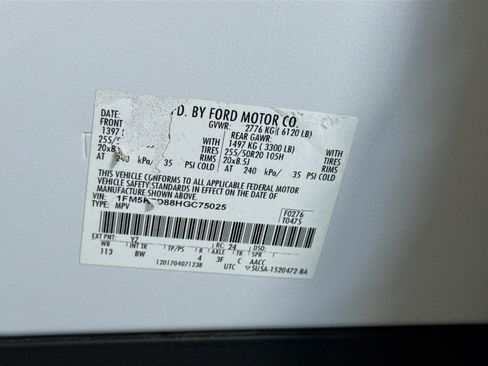 Used 2017 Ford Explorer XLT w/ Equipment Group 202A FWD image 40