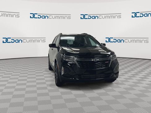 Used 2023 Chevrolet Equinox RS w/ RS Leather Package AWD/4WD image 3