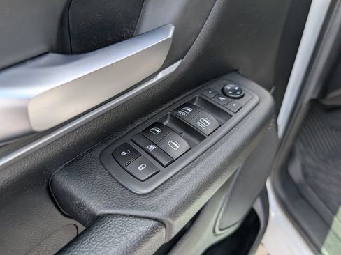 Used 2021 RAM 1500 Big Horn AWD/4WD image 15