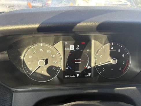 Used 2019 Land Rover Range Rover Velar S image 11