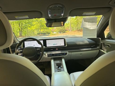 Used 2024 Hyundai Ioniq 6 SEL image 9