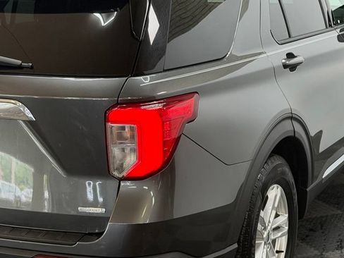 Used 2020 Ford Explorer XLT w/ Equipment Group 202A RWD image 12