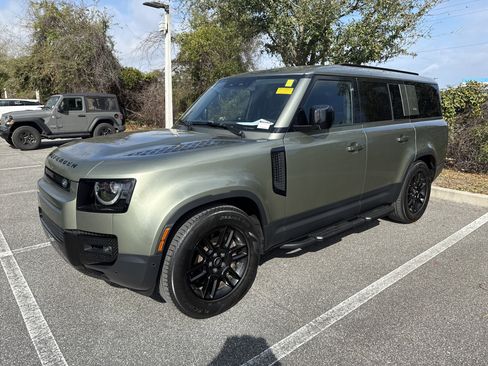 Used 2024 Land Rover Defender 130 S image 2