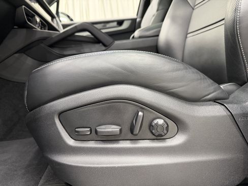 Certified 2026 Porsche Cayenne S AWD/4WD image 34