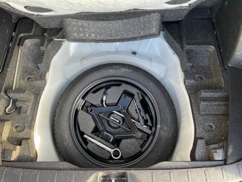 Used 2015 Subaru Forester 2.5i w/ Alloy Wheel Package AWD/4WD image 26