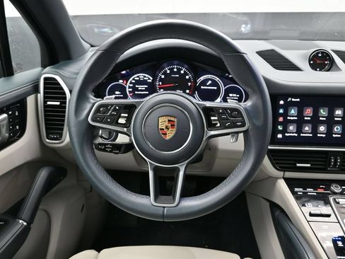 Certified 2023 Porsche Cayenne Platinum Edition AWD/4WD image 19