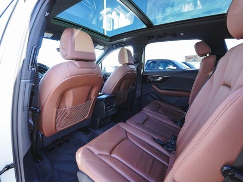 Used 2023 Audi Q7 3.0T Premium w/ Convenience Package image 33