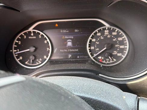 Used 2016 Nissan Maxima 3.5 SV FWD image 4