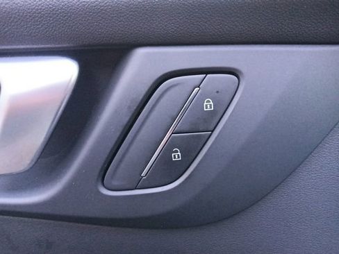 Used 2025 Buick Enclave Sport Touring FWD image 12