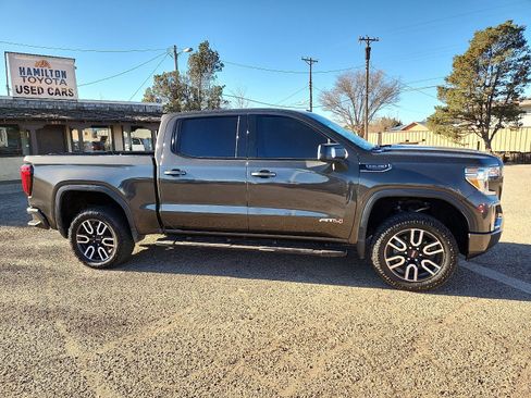 Used 2019 GMC Sierra 1500 AT4 w/ AT4 Premium Package image 5