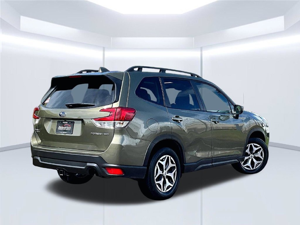 Used 2023 Subaru Forester Premium AWD/4WD image 15