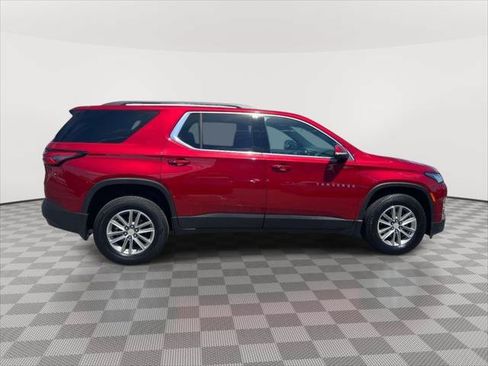 Used 2023 Chevrolet Traverse LT AWD/4WD image 3