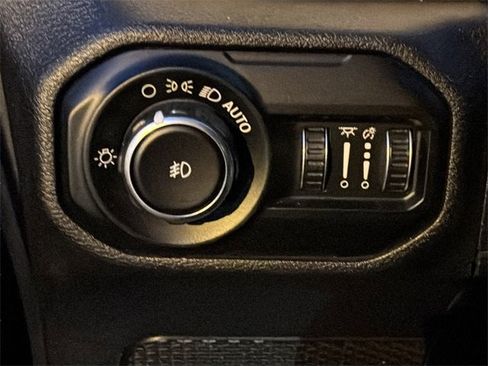 Certified 2021 Jeep Wrangler Unlimited Islander image 33