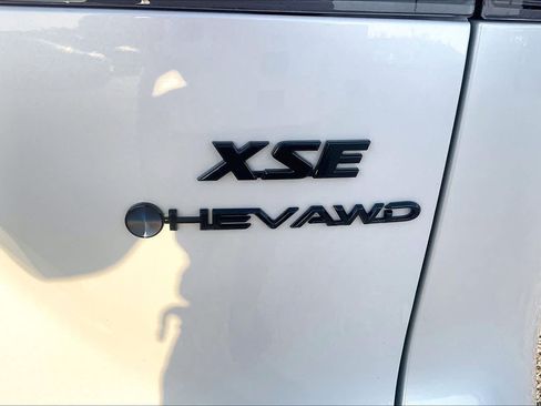 Used 2025 Toyota Corolla Cross AWD Hybrid image 10